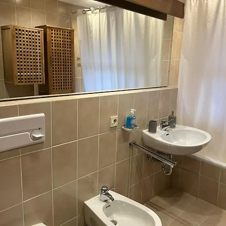 Ferienwohnung Enzian Erker Гармиш-Партенкирхен